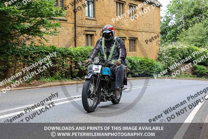 Vintage motorcycle club;eventdigitalimages;no limits trackdays;peter wileman photography;vintage motocycles;vmcc banbury run photographs